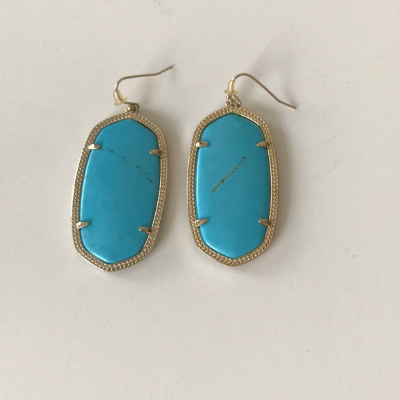 Kendra Scott Danielle Earrings - Picture 1 of 2
